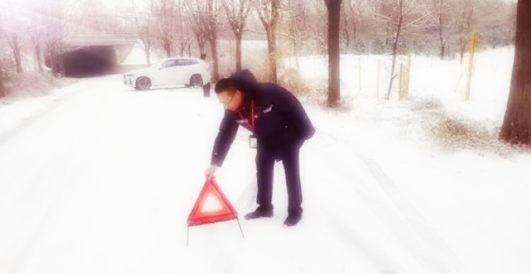 人保财险内蒙古赤峰市分公司迅速应对入冬首场大范围降雪