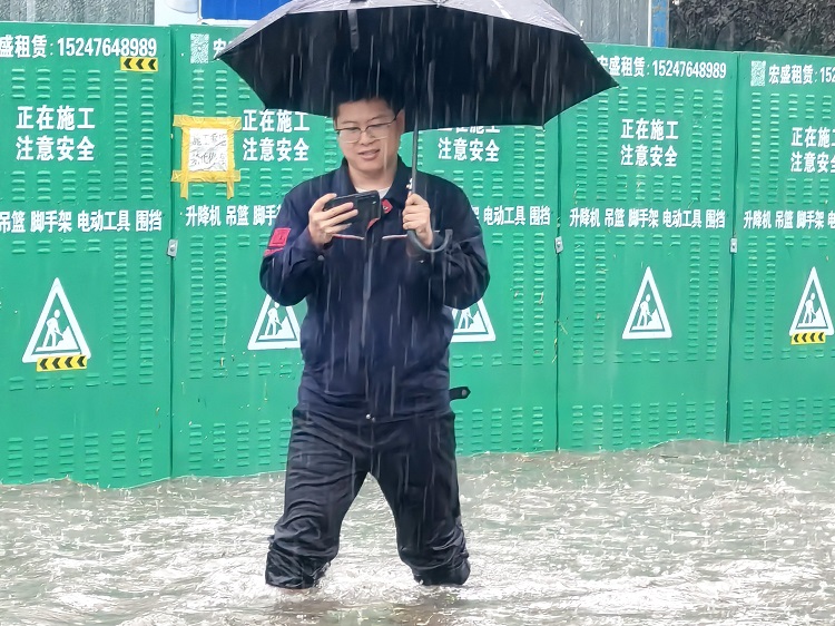 闻汛冲锋担使命 极速理赔暖民心——人保财险赤峰市分公司快速响应全力应对6.16暴雨积涝险情   